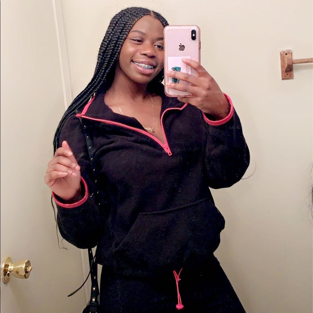 PRETTY PINK & BACK PULL OVER!